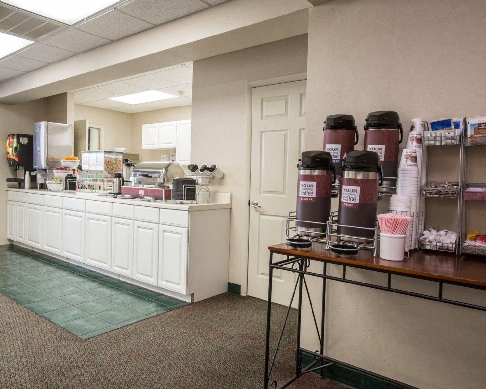 Super 8 By Wyndham Cherokee Extérieur photo