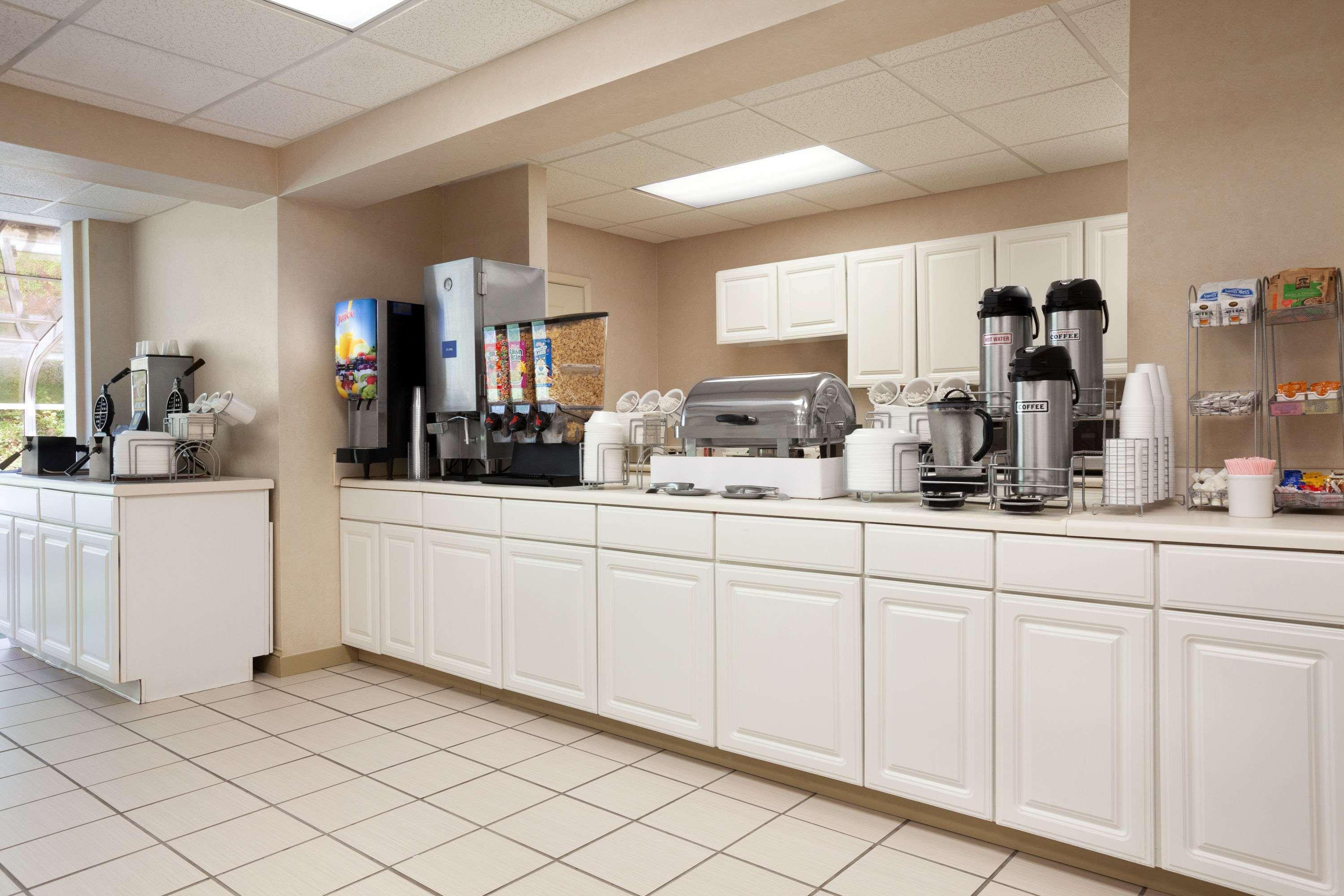 Super 8 By Wyndham Cherokee Extérieur photo